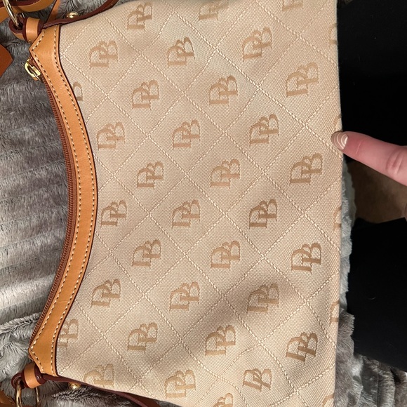 Dooney & Bourke NWT small East/West slouch 1975 signature anniversary bag - Picture 11 of 15